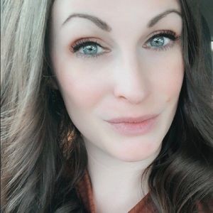 Meet your Posher, Liz